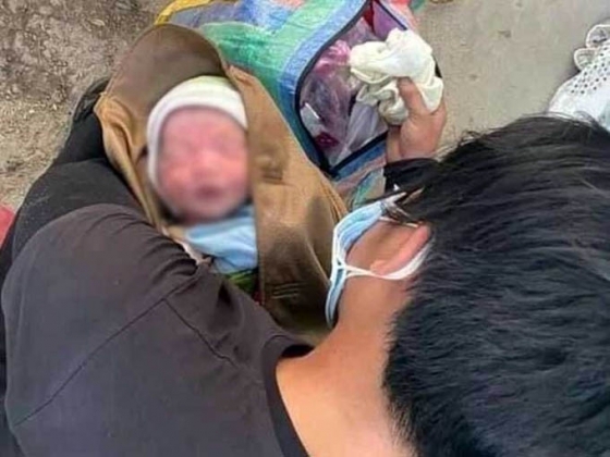 3 Cap Vo Chong Be Con 10 Ngay Tuoi Di Xe May Tu Binh Duong Da Ve Den Nghe An
