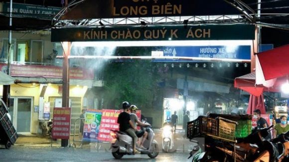 6 Hinh Anh Ha Noi Phong Toa Cho Long Bien Do Lien Quan Ca Mac Covid 19