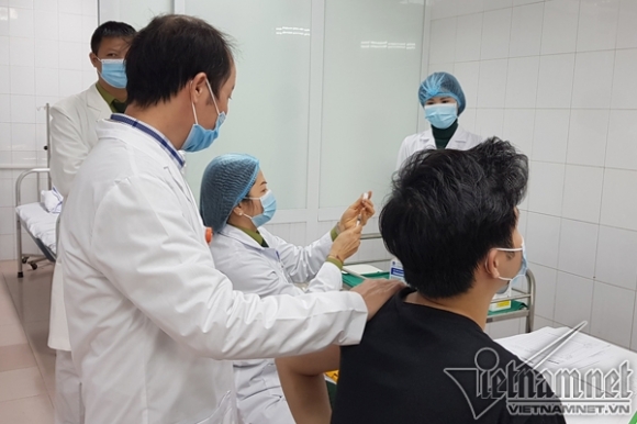 2 Cuoi Thang 8 Viet Nam Bat Dau Xem Xet Cap Phep Khan Cap Vac Xin Nanocovax