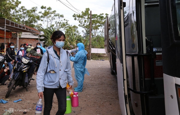 2 Nhieu Tinh Mien Trung Tinh Ho Tro Tien Cho Nguoi Dan O Lai Tp Hcm