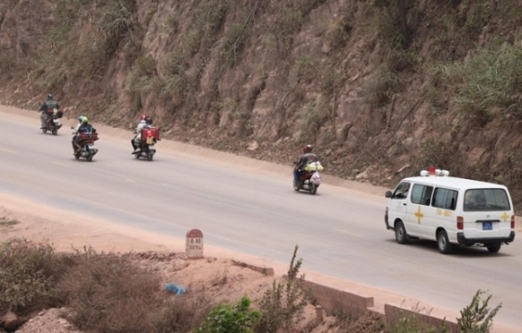 2 Cuoc Hoi Huong 2000 Km