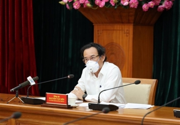 1 Bo Tu Lenh Tphcm Se Dua Tro Cot Nguoi Mat Do Covid 19 Ve Nha
