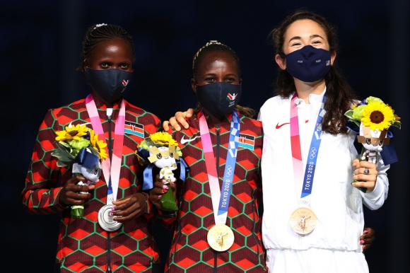 8 Tam Biet Tokyo Hen Gap Lai O Paris Nam 2024
