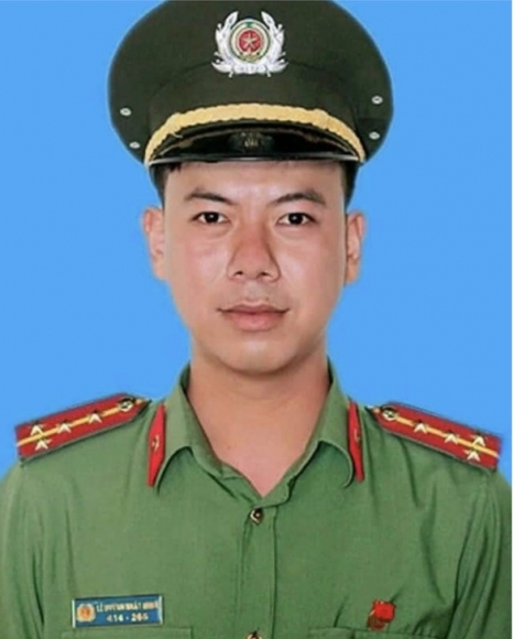 1 Dai Uy Cong An 32 Tuoi Nhiem Covid 19 Khi Tham Gia Truy Vet Da Hy Sinh