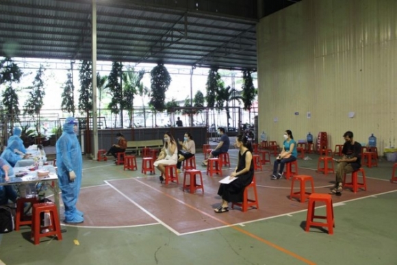 1 Nhung Nguoi Dau Tien Tiem Vac Xin Sinopharm Cua Trung Quoc Tai Tphcm