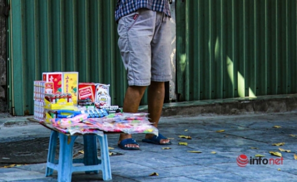 7 Pho Hang Ma Vang Lang Mua Vu Lan Mot Vai Tiem He Cua Ban