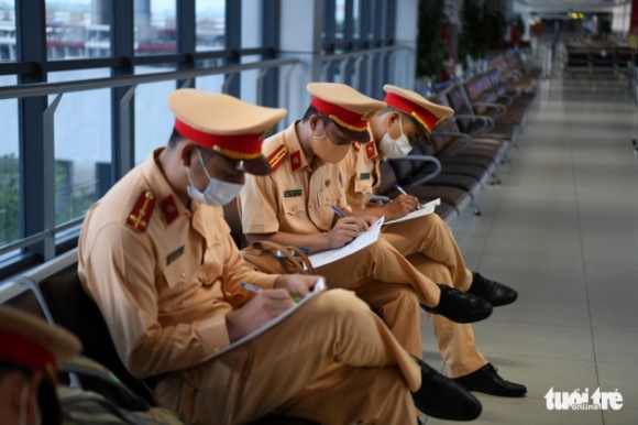 2 Cap Nhat Cac Luc Luong Xuat Quan Di Tphcm Ho Tro Chong Dich