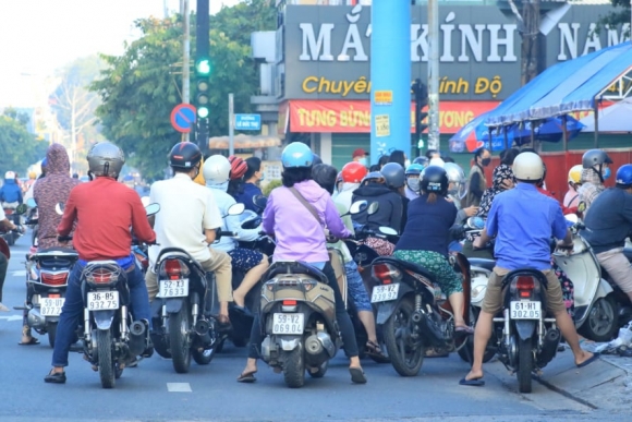4 Nguoi Dan Tphcm Di Sieu Thi Dong Nghet Tu Som Khong Biet Khi Nao Moi Toi Luot