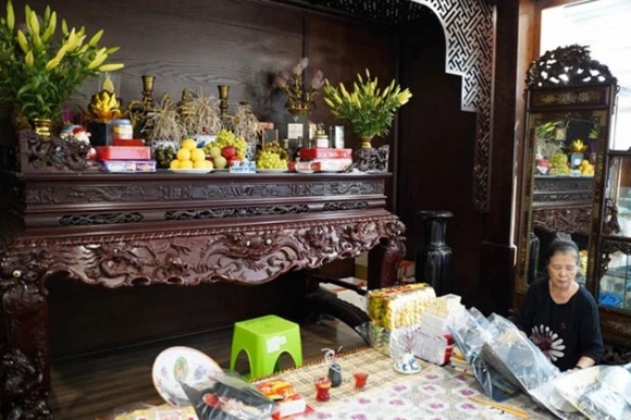 5 Dich Covid 19 Nguoi Ha Noi Cung Le Vu Lan Online Vieng Mo Qua Video Call