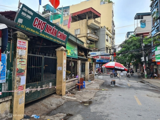 2 Ha Noi Phong Toa Khu Dan Cu Canh Ben Xe Giap Bat