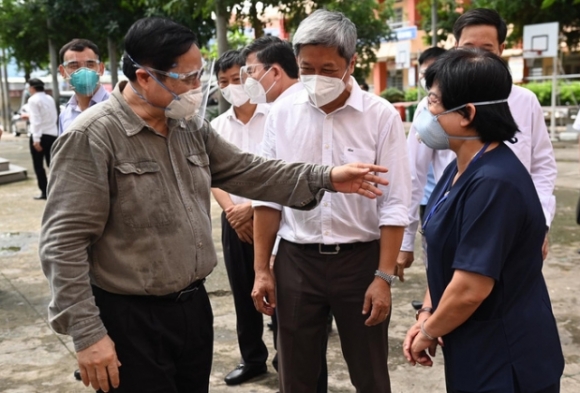 2 Thu Tuong Kiem Tra Duong Day Nong O Khu Dan Cu
