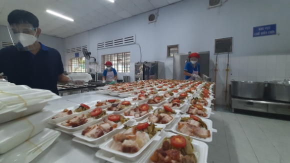 3 Pho Thu Tuong Vu Duc Dam Tinh Nguyen Vien Ton Giao Nhu Lieu Thuoc Tinh Than Cho Benh Nhan Covid 19