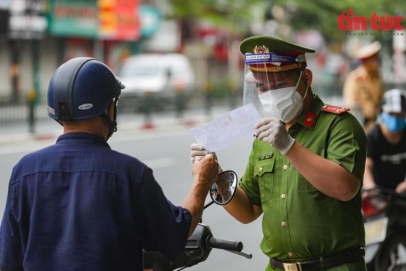 6 Pho Phuong Ha Noi Vang Lang Dep Nao Long Chao Don Ngay Dau Tien Cua Ky Nghi Le