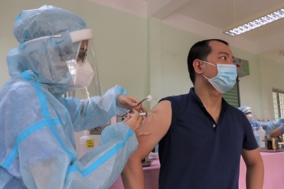 1 Bo Y Te De Nghi Tphcm Ha Noi Va 3 Tinh Hoan Thanh Tiem Mui 1 Truoc 15 9