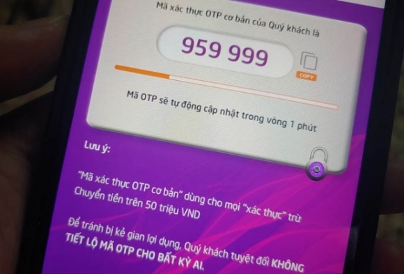 1 Chieu Thong Bao Phat Nguoi De Lua Chuyen Tien