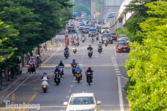 13 Duong Pho Dong Duc Trong Ngay Dau Siet Chat Gian Cach Phong Chong Dich Theo 3 Vung