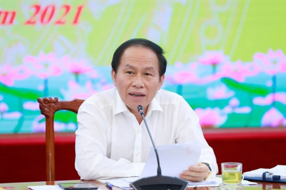 1 Chi Can Chu Ky Cua Chinh Quyen Can Bo Mat Tran La Nhan Trieu Phan Qua Dai Doan Ket