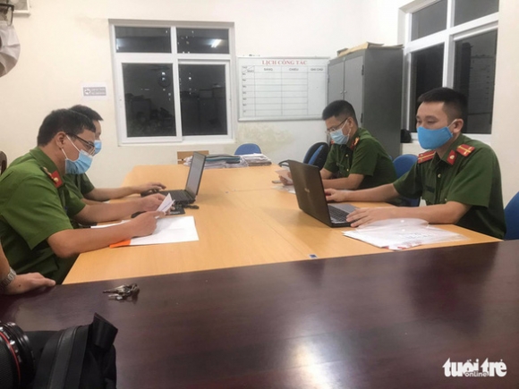 2 Ha Noi Nen Luoc Bo Thu Tuc Gay Phien Ha Trong Cap Giay Di Duong Cho Doanh Nghiep