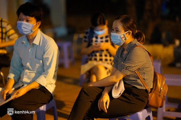 4 Ha Noi Nhieu Nguoi Loay Hoay Met Moi Vi Thu Tuc Xin Cap Giay Di Duong Rat Roi Ton Nhieu Thoi Gian