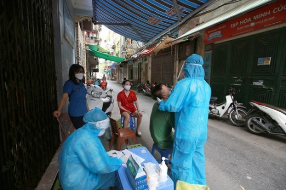 2 Ha Noi Phong Toa Khu 800 Dan Do Co Gia Dinh 4 Nguoi Mac Covid 19