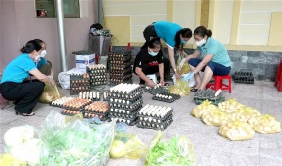 1 Ho Tro Tieu Thu Nong San Giup Nguoi Dan Xoay Vong San Xuat