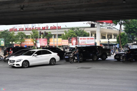 10 Sang Dau Tuan Duong Ha Noi Lai Dong Duc Xe Co