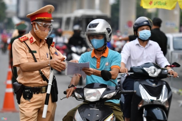6 Sang Dau Tuan Duong Ha Noi Lai Dong Duc Xe Co