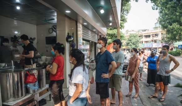 1 Nong Tu 12h Ngay 169 Mot So Quan Huyen O Ha Noi Duoc Ban Hang An Uong Mang Ve