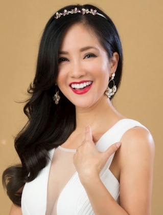 4 Hong Nhung Gay Choang Voi Sieu Biet Thu Trieu Do Tai My Bang Kieu Than Phuc Rong Nhu Mot Co Quan