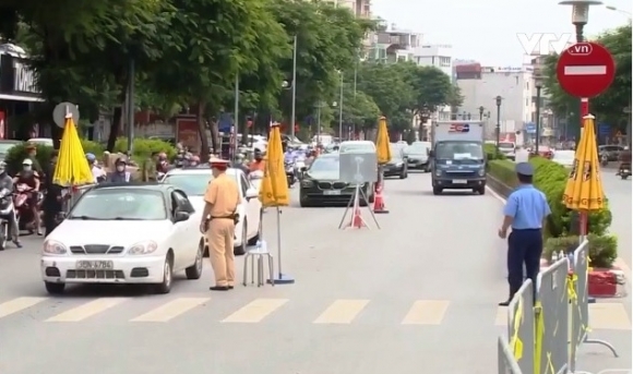 1 Ngay Dau Ha Noi Quet Ma Qr Tai 67 Chot Nhanh Chong Thuan Tien Giam Un Tac