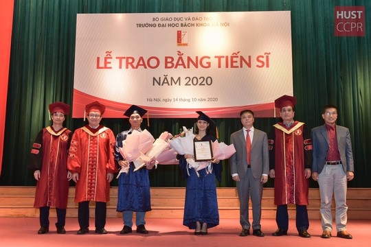 1 Dao Tao 7300 Tien Si Giang Vien Khong Quay Ve Thi Boi Hoan Ra Sao