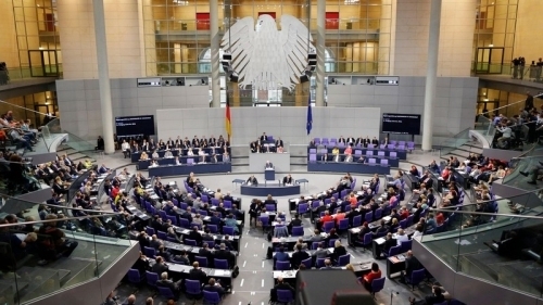 1 Bau Cu Duc Di San Cua Ba Merkel Va Su Tro Lai Cua Dang Dan Chu Xa Hoi