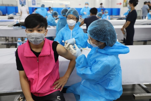 1 Lai Them 400000 Lieu Vac Xin O Bac Ninh Nam Kho Chua The Tiem Vi Thieu Giay Xuat Xuong
