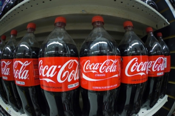 1 Qua Doi  Sau Khi Uong Can Chai Coca Cola 15 Lit Trong 10 Phut