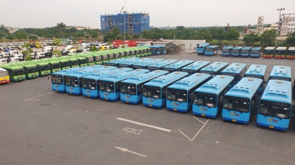 1 Chua Dong Y Cho Xe Buyt Ha Noi Chay Lai