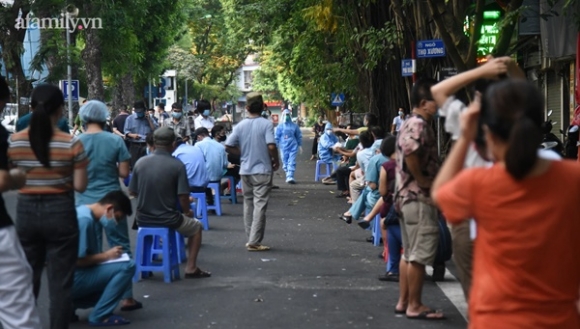 3 Ha Noi Phong Toa Pho Phu Doan Lay Mau Xet Nghiem Toan Bo Cu Dan Khu Vuc Sau Khi Phat Hien Ca Duong Tinh Sars Cov 2 Cong Dong