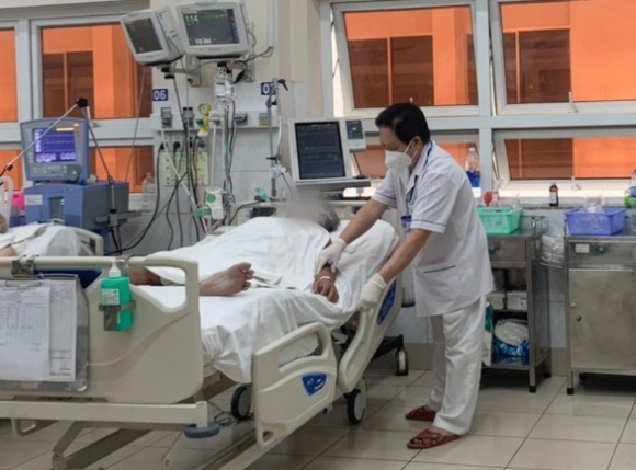 1 1 Thang 612 Nguoi Tai Tphcm Tu Vong Do Uong Ruou Cong Nghiep