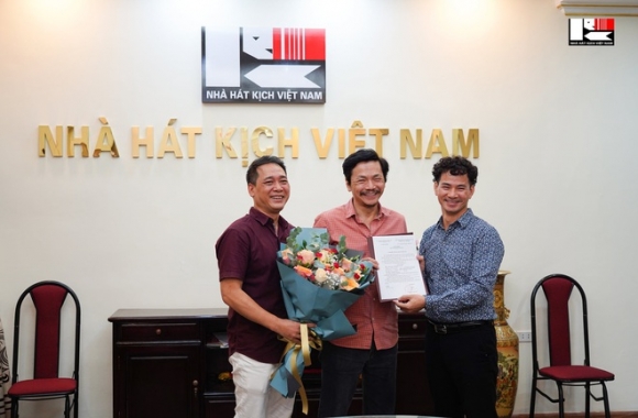 3 Nsnd Trung Anh Cua Ve Nha Di Con Nghi Huu