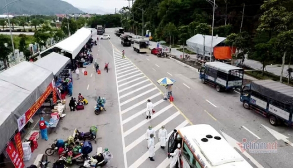 12 Mong Uoc Lan Dau Cung La Lan Cuoi Cua Nhung Nguoi Vuot Nghin Cay So Ve Que