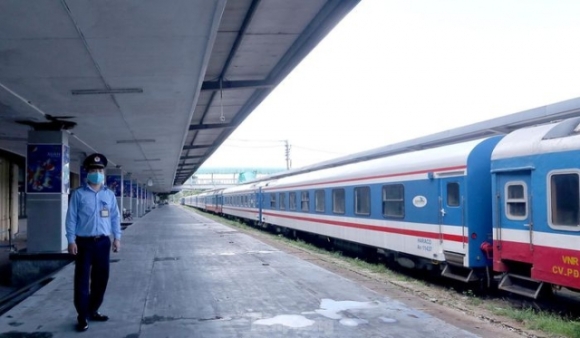 9 Ngay Dau Tien Ga Ha Noi Mo Ban Ve Tro Lai Cac Tuyen Tau Bac   Nam
