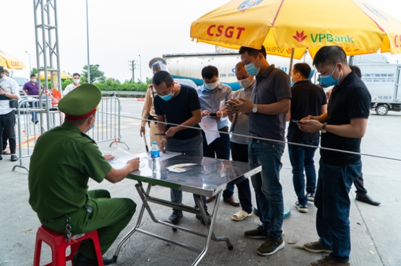 2 Cua Ngo Ra Vao Ha Noi Van Ap Dung Theo Chi Thi 16 Nguoi Dan Mong Som Thay Doi