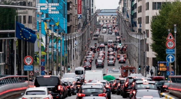 1 Bi Cam Oto Chay Bang Dong Co Diesel Tieu Chuan Euro 4 O Brussels