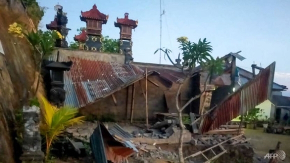 1 Dong Dat Tren Dao Bali 3 Nguoi Chet 7 Nguoi Bi Thuong