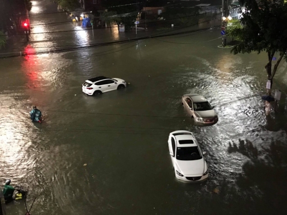 3 Quang Ngai Di Doi Hon 2500 Dan Trong Dem Mien Nui Sat Lo Chia Cat