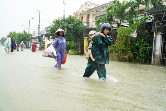 4 Quang Nam 16h Hom Nay Ho Phu Ninh Xa Dieu Tiet Nuoc Tu 400 1000m3s