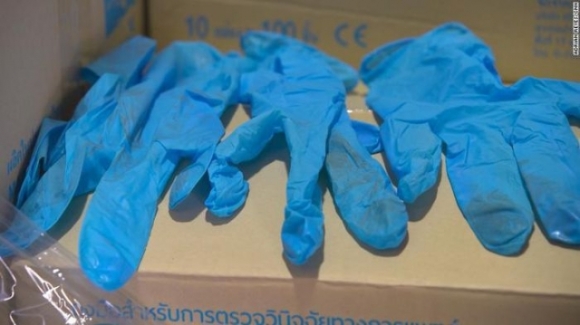 2 Hang Trieu Gang Tay Y Te Da Dung Duoc Phu Phep O Thai De Xuat Khau