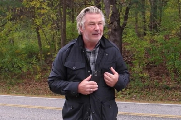 1 Alec Baldwin Len Tieng Sau Su Co Ban Chet Dong Nghiep Su Co 1 Trong 1000 Ti Tap Phim