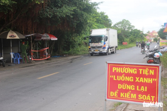 2 Toan Tinh Bac Lieu Doi Mau Tu Vang Sang Do