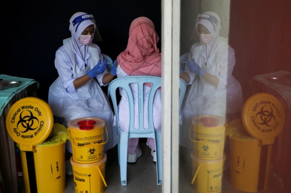 1 Malaysia Ghi Nhan 2 Ca Dau Tien Mac Bien The Ay42 Nhap Khau Tu Anh