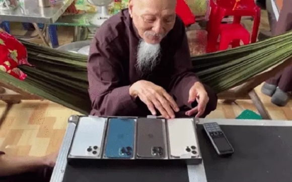 6 He Lo Nguon Tien Giup Tinh That Bong Lai Du Lich Xa Lang Dap Hop Iphone 12 Khong Tiec Tay